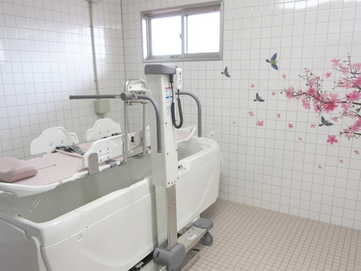 ストレッチャー【機械浴】完備!<br>様々な身体状況の方への入浴対応!